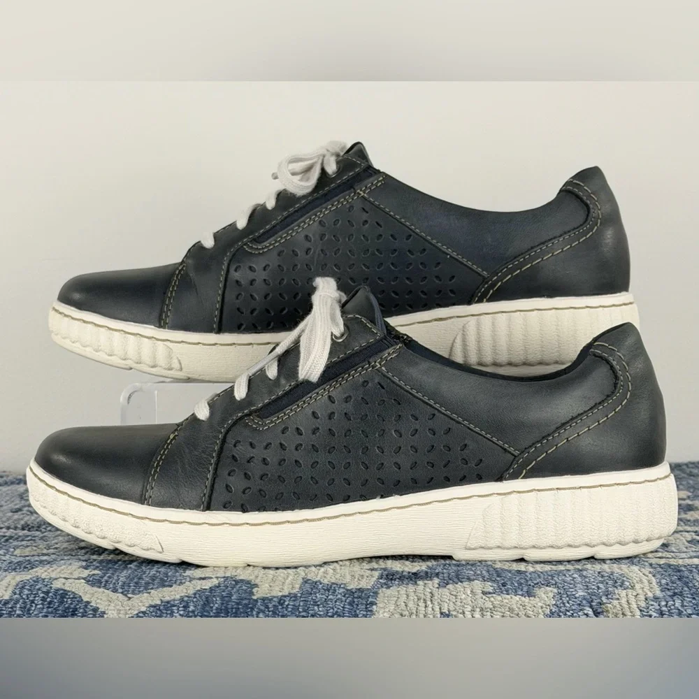 Clarks caroline ella